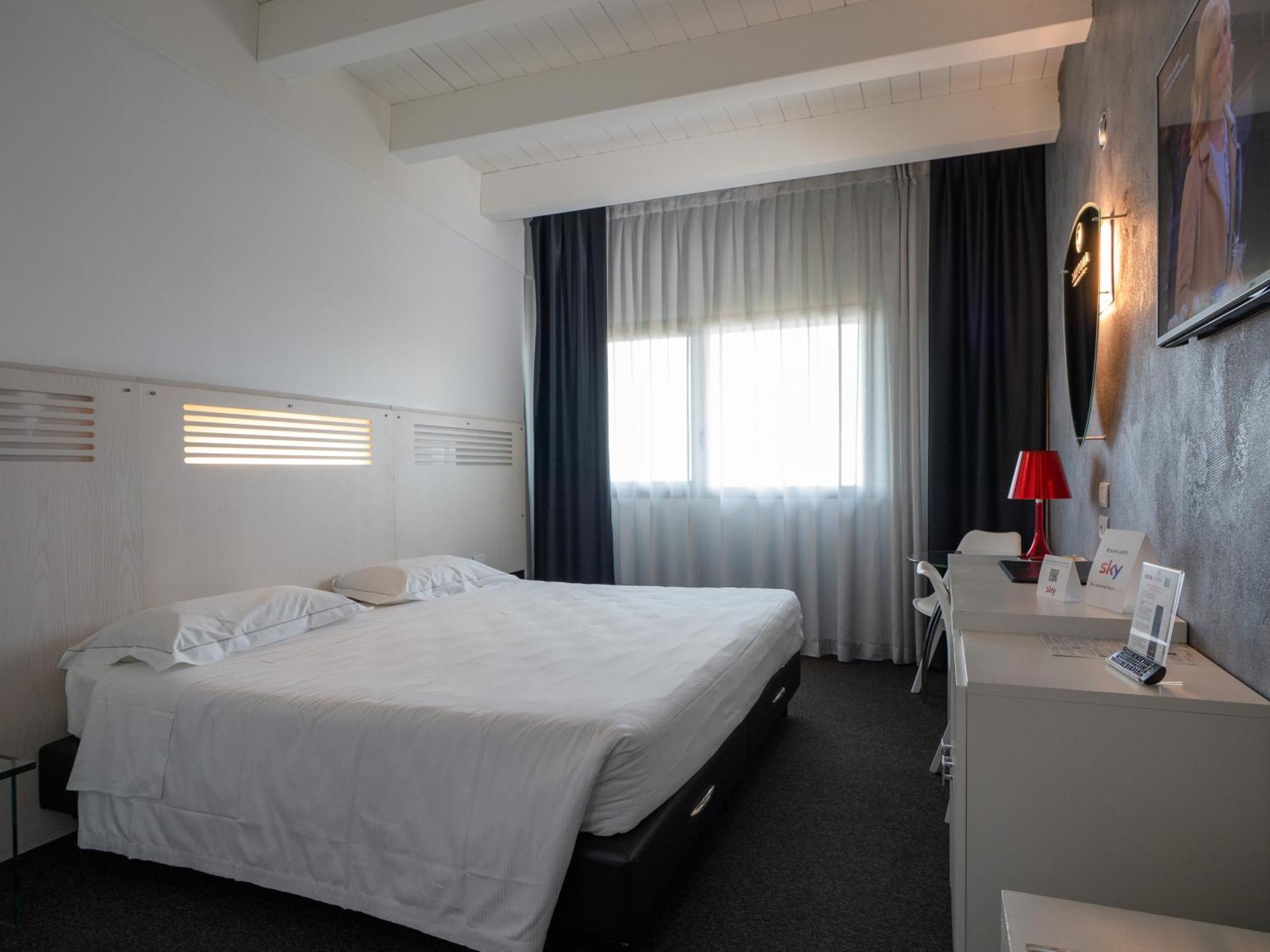 Daytona Business Hotel Collecchio Ngoại thất bức ảnh