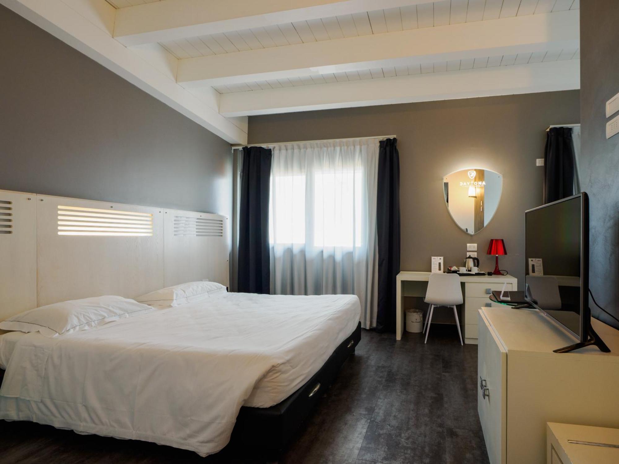 Daytona Business Hotel Collecchio Ngoại thất bức ảnh