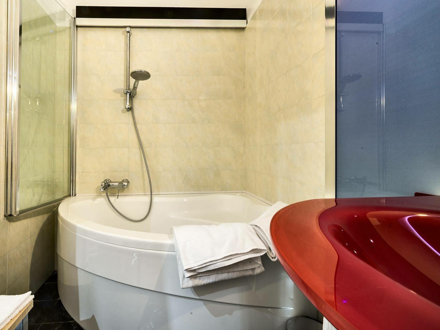 Daytona Business Hotel Collecchio Ngoại thất bức ảnh